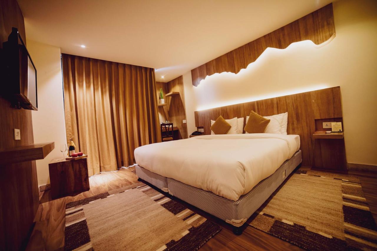 Aabas Pokhara By Barahi Hospitality酒店 外观 照片